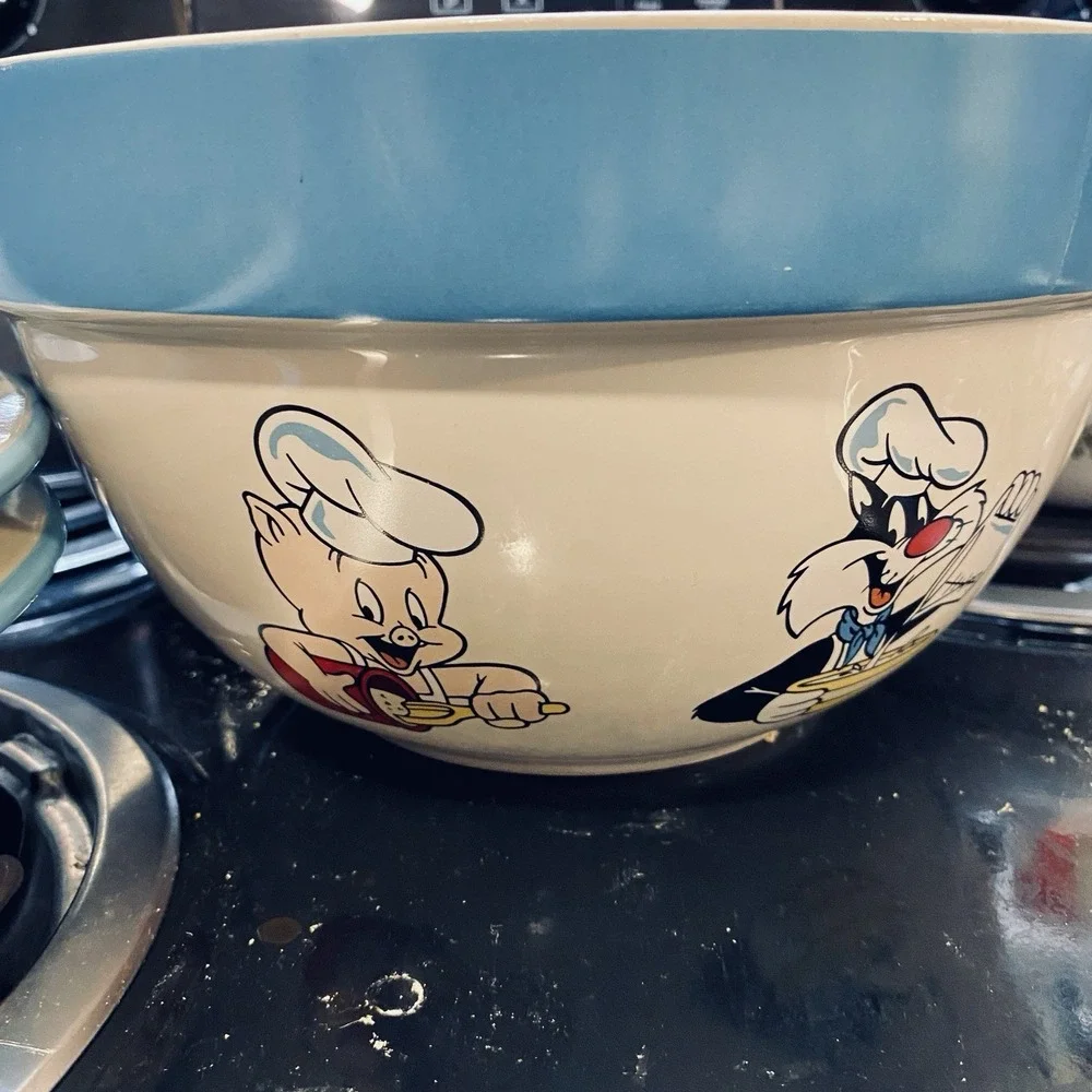 Rare Vintage‎ 1990's Looney Tunes Mixing Bowl Set of 1-Large 1-Small 2-Plates